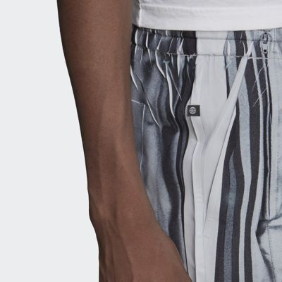 adidas blueversion チノトラックパンツ セール】トラックパンツ（ジャージ） / アディダスオリジナルス